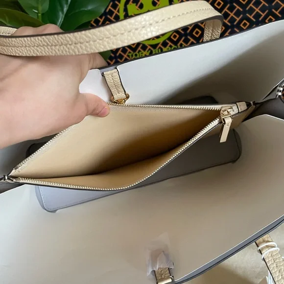 New, tory burch Blake center zip tote bag soft serve/bay gray - Picture 10 of 14
